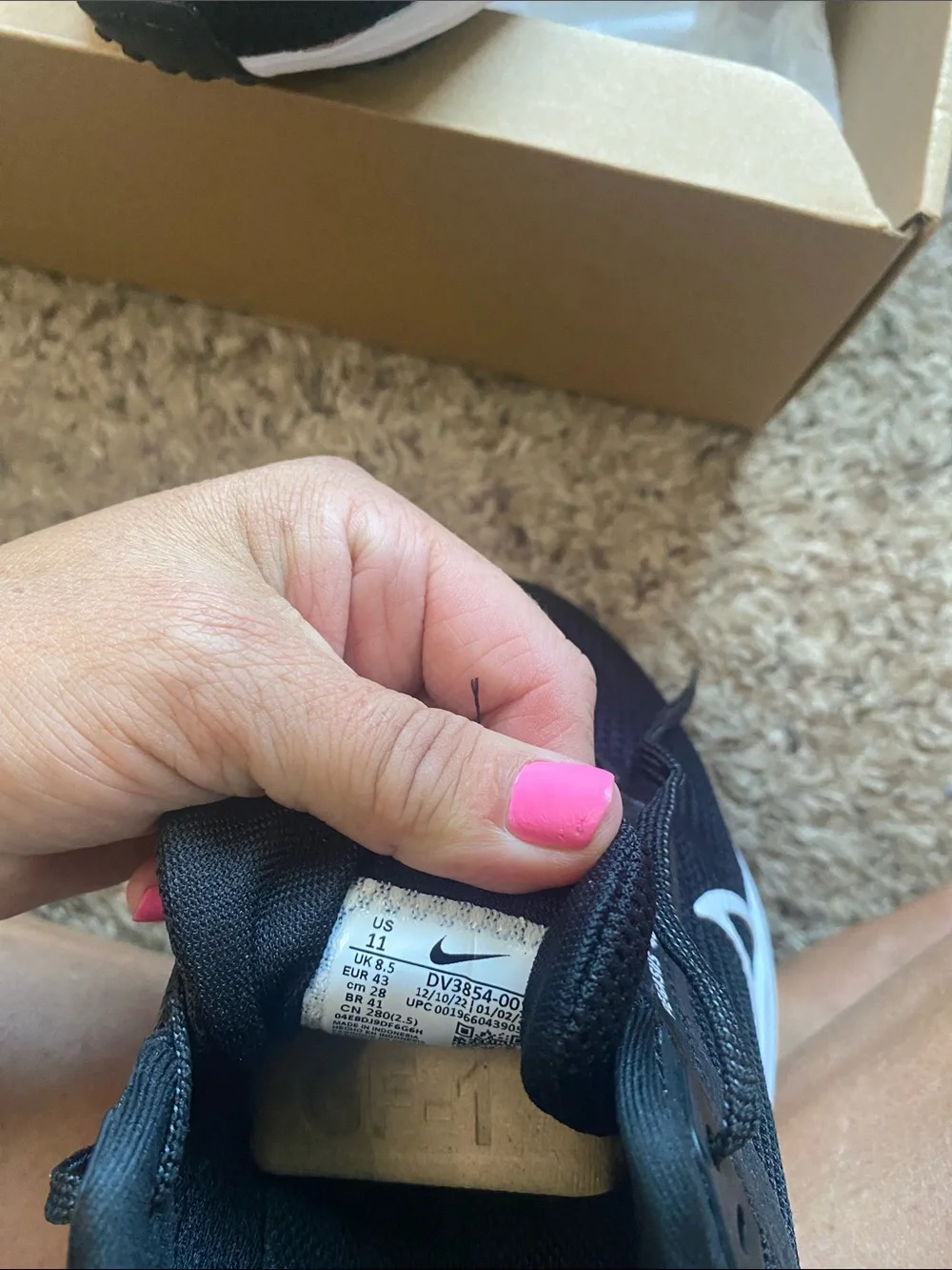Nike Black and White Men's Athletic Running Shoes